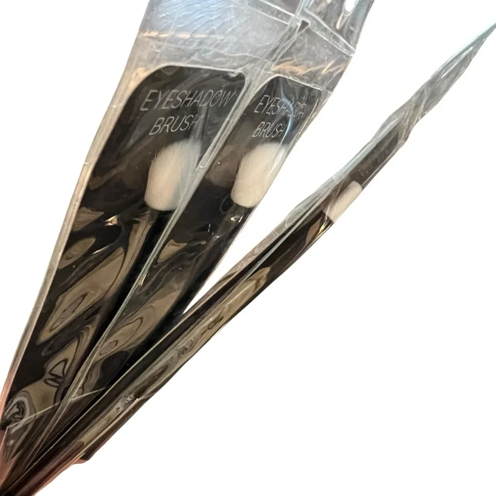 Beauty Essentials Makeup Brush 3 Pc‎ Eyeshadow & Eyeliner Brush Black White NEW